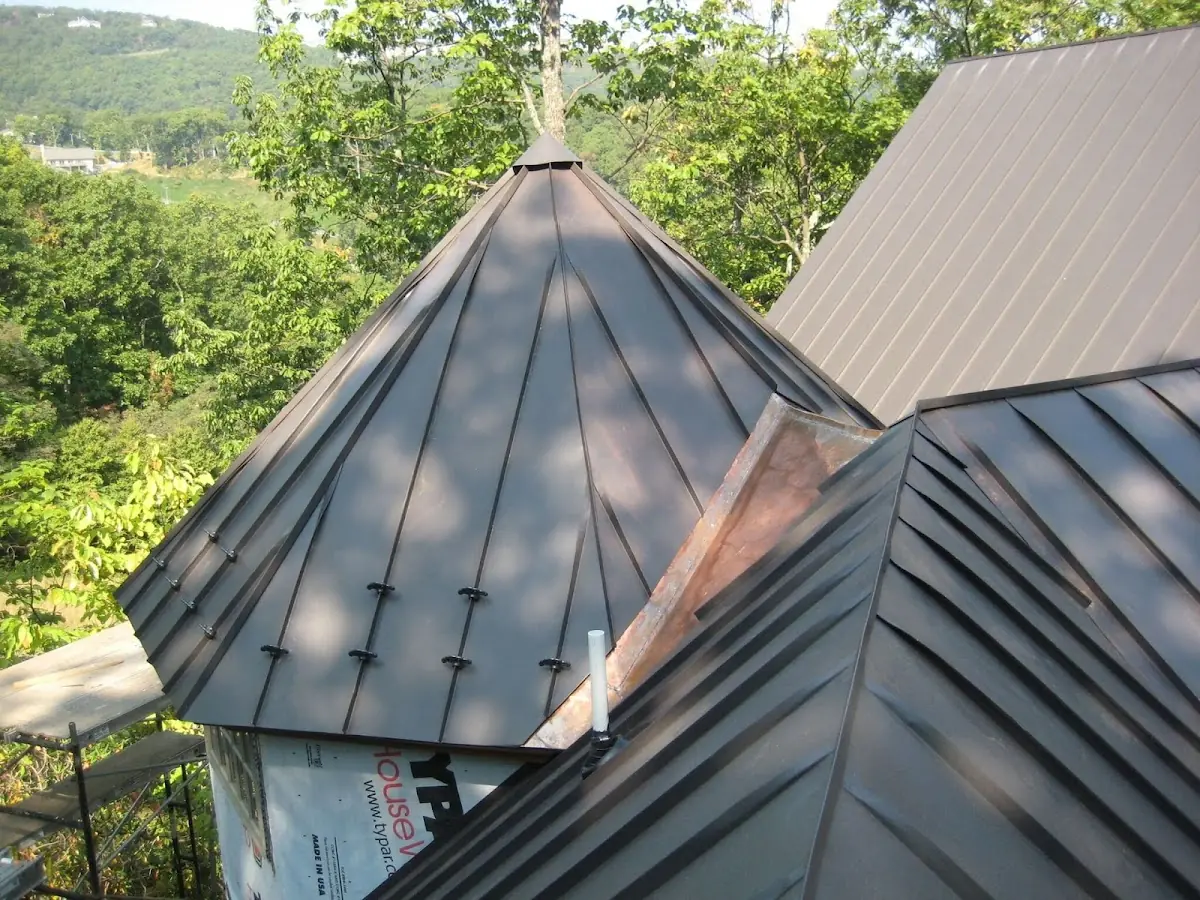 Professional Roof Tarp Installation by Craftsman Roofing in Frontier Trail